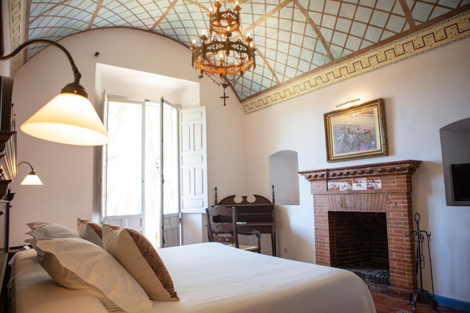 Hotel Monasterio De San Francisco 4*